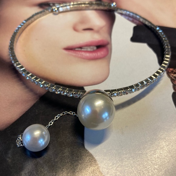 🌟 Fashion Crystals Choker - Picture 3 of 3